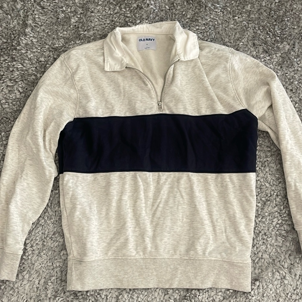 Old navy pull over sweater